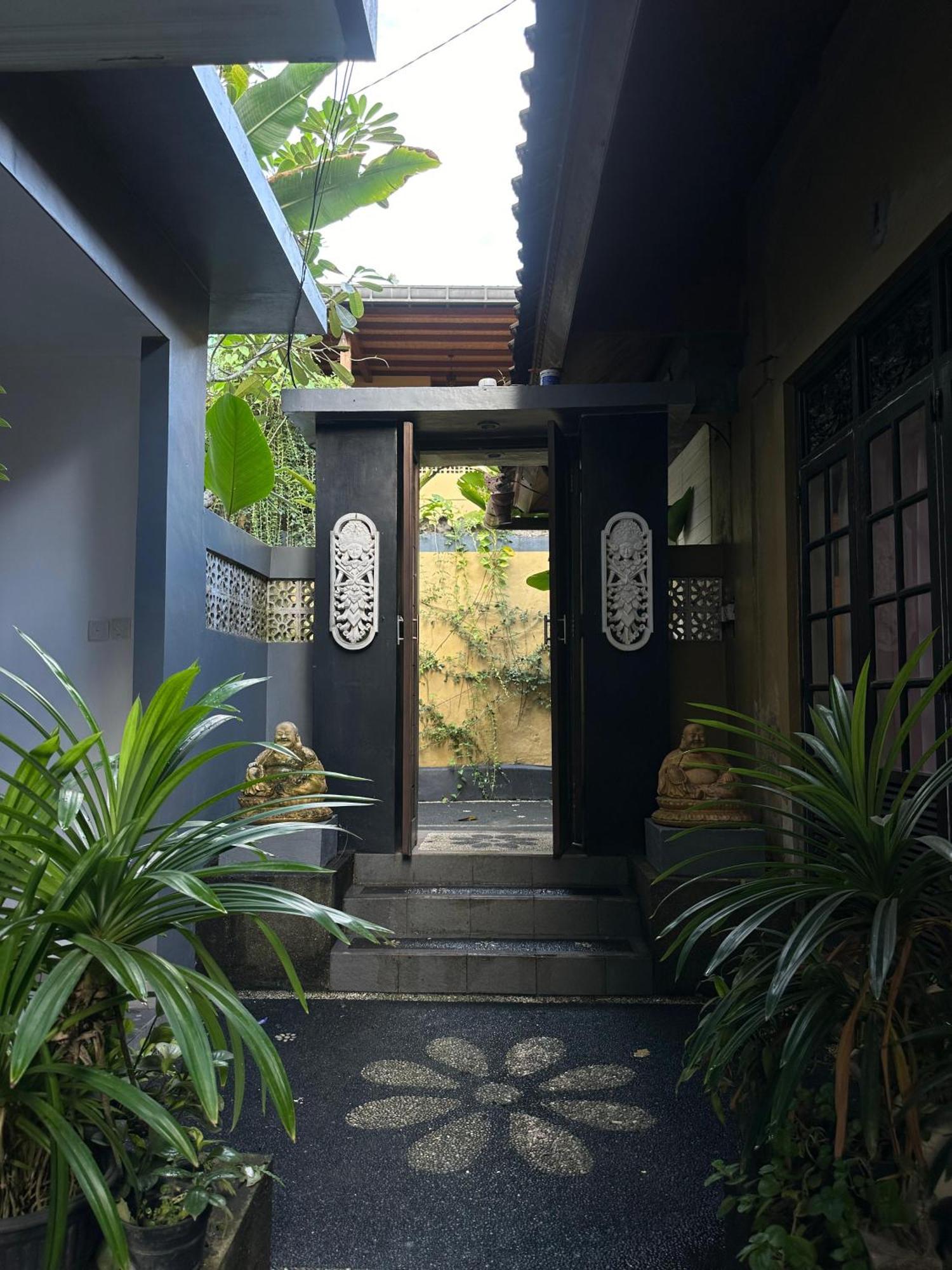 Oda Guest House Ubud エクステリア 写真