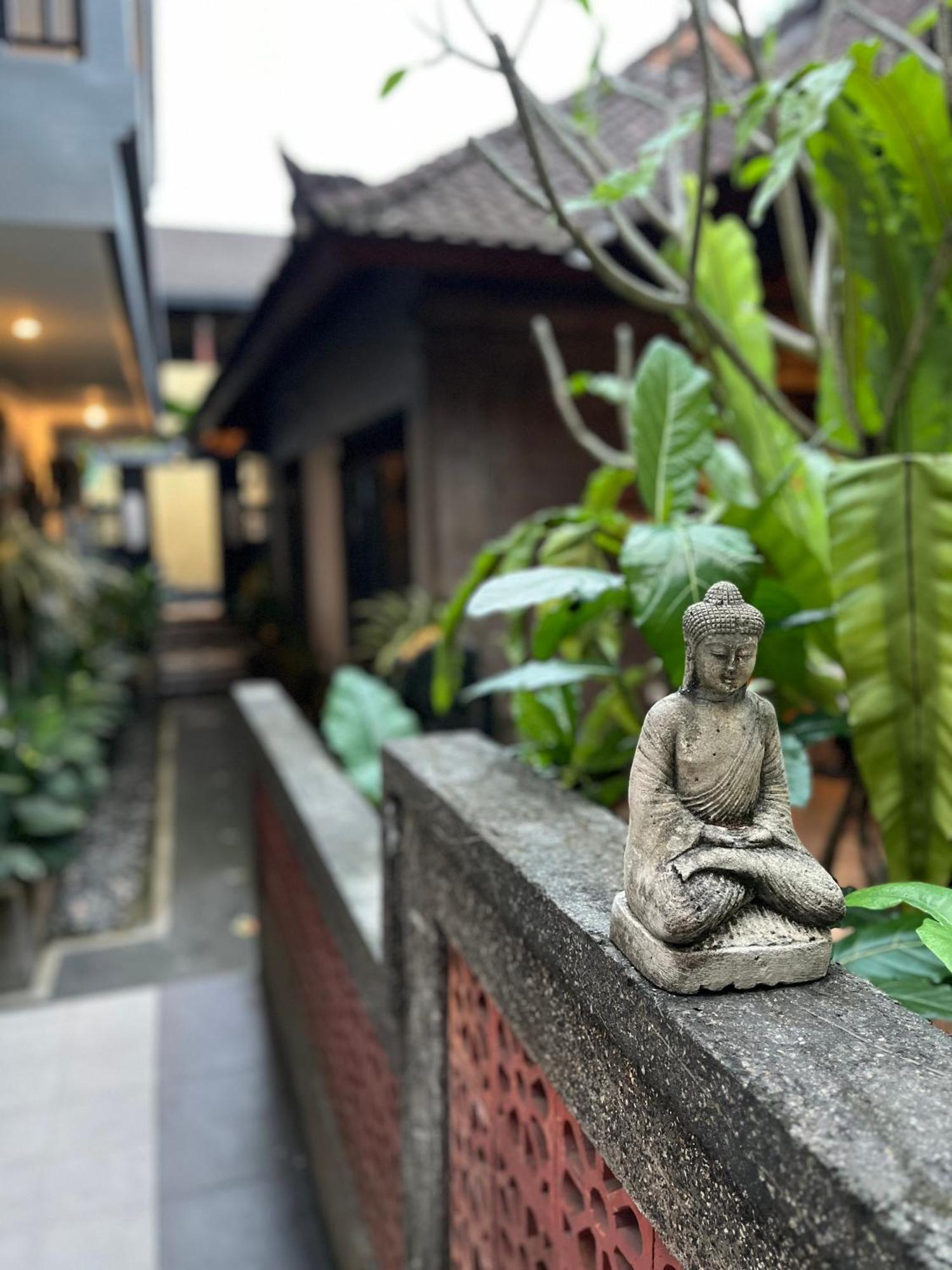 Oda Guest House Ubud エクステリア 写真